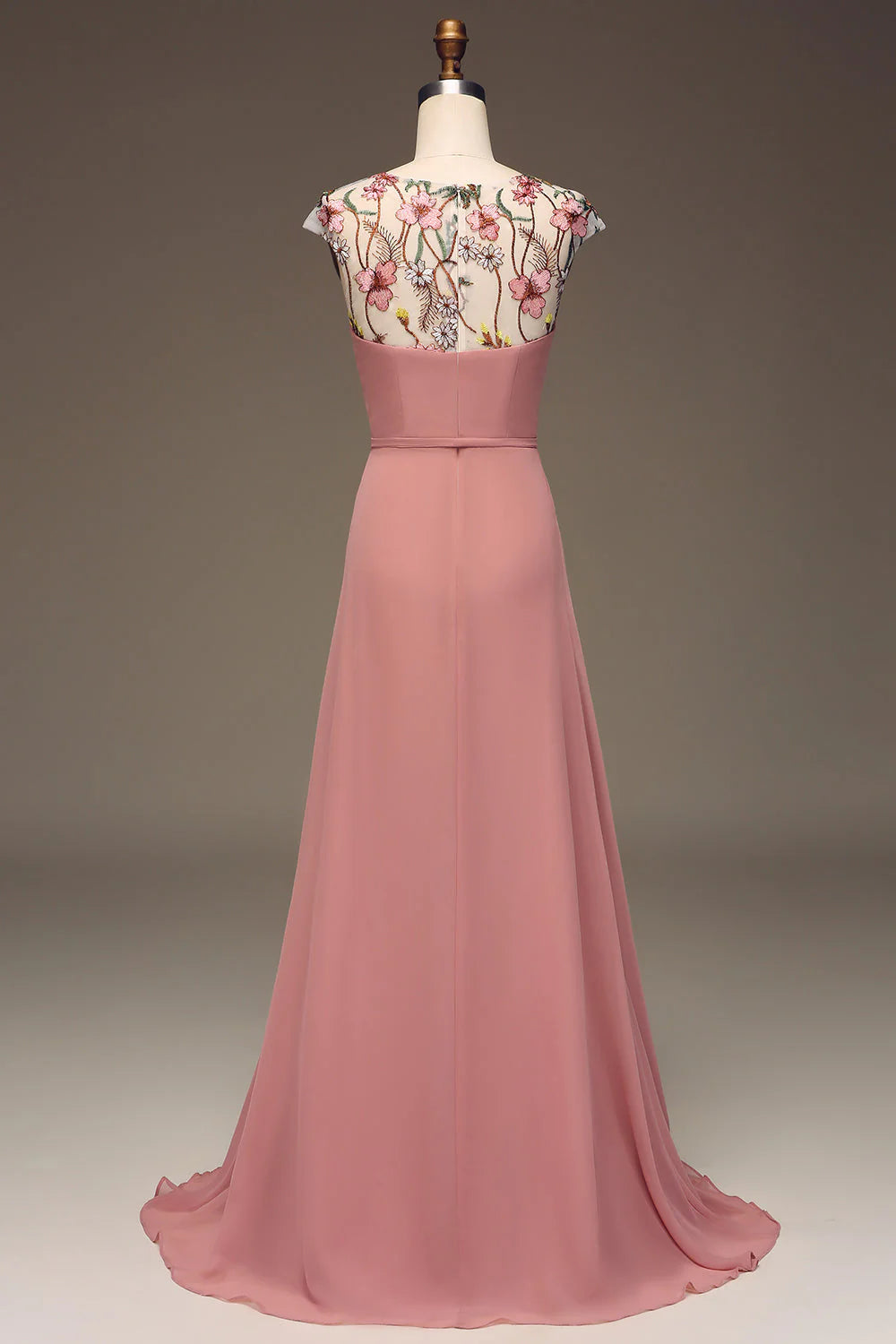 Vestido maxi de dama de honor de gasa y bordado en forma de A